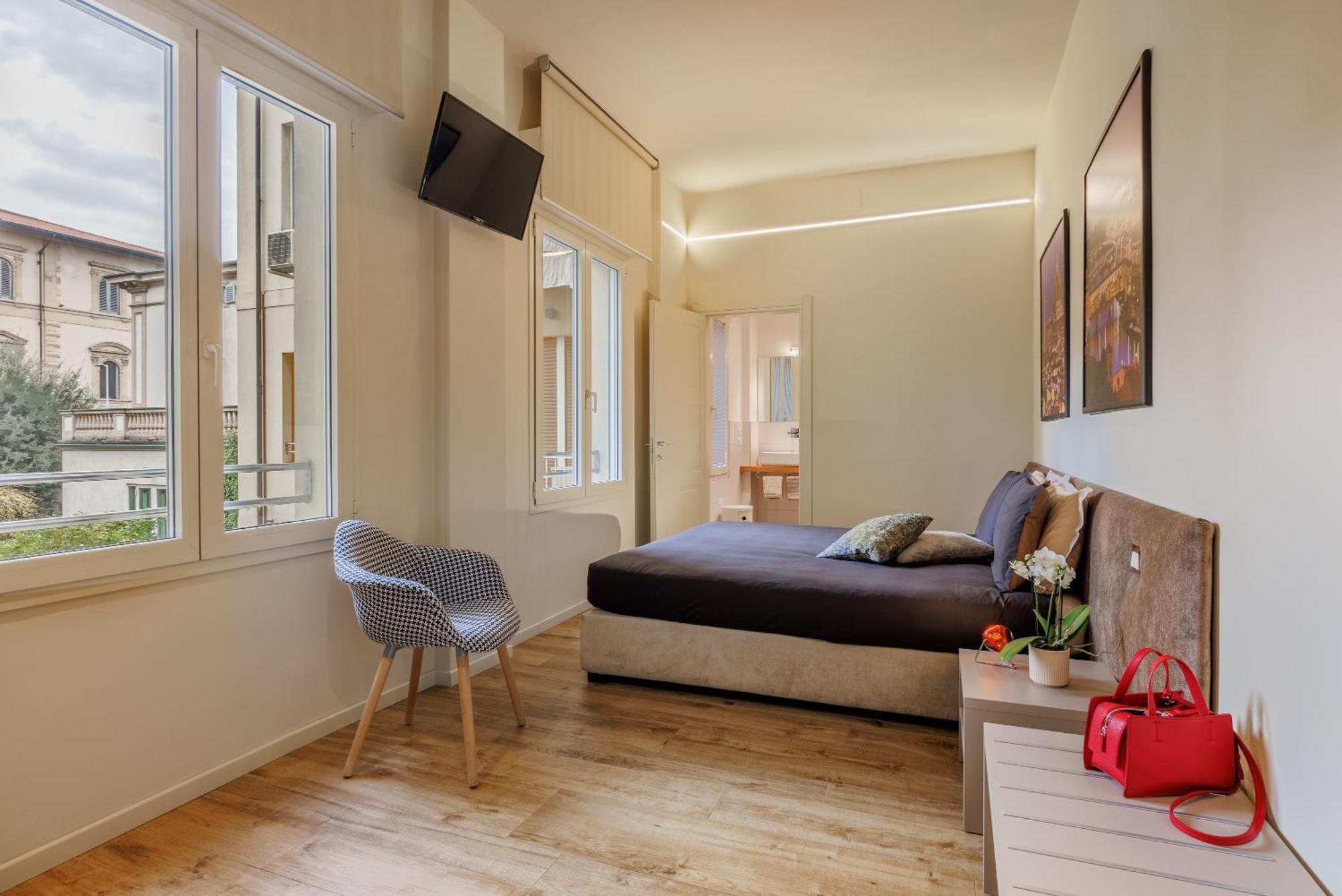 Apartamento Lucy Charming Modern Near Piazza Della Liberta *